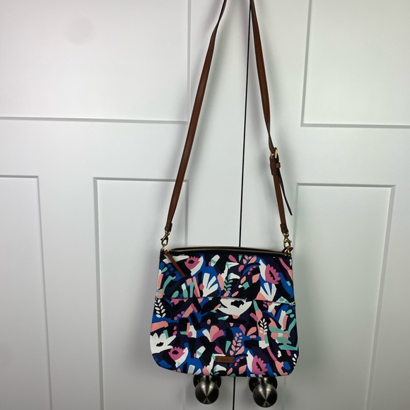 Fossil Fiona Crossbody Purse Black Floral Print Faux Leather Large - Picture 2 of 9